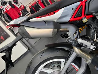 Ducati Hypermotard 2026 V2 SP-thumb-9