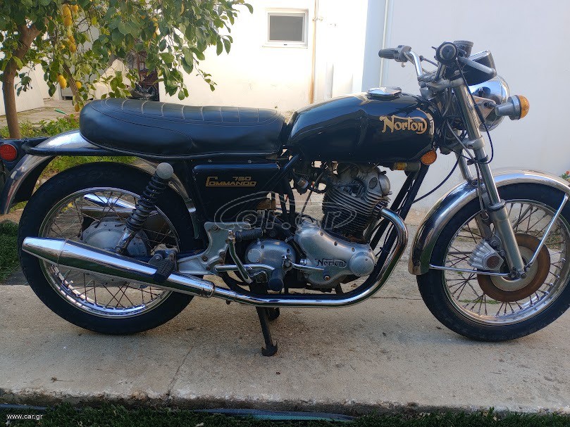 Norton Commando 1972