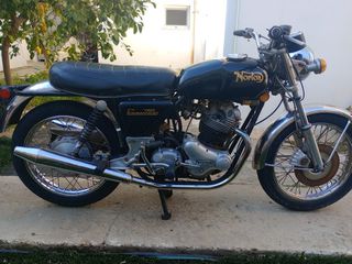 Norton Commando 1972
