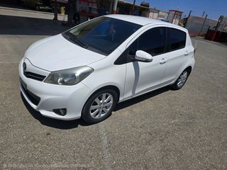 Toyota Yaris 2013 Lounge Diesel CLIMA NAVI CAMERA