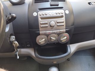 Daihatsu Sirion 2006 1.3 AUTOMATIC 4×4-thumb-6