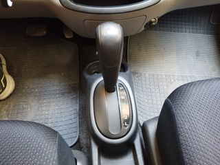 Daihatsu Sirion 2006 1.3 AUTOMATIC 4×4-thumb-8