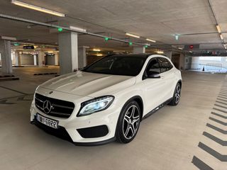 Mercedes-Benz GLA 180 2015 AMG LINE PANORAMA
