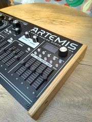 Dreadbox Artemis 6 Voice Analog Synthesizer-thumb-2