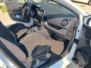 Renault Clio 2017 GRANDTOUR ENERGY DCI 90 LIMITED-thumb-10
