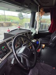 Scania 2002-thumb-5
