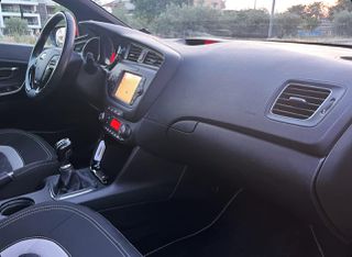 Kia Ceed / cee'd 2016 GT LINE PANORAMA NAVI CAMERA FULL EXTRA-thumb-35