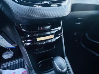 Peugeot 208 2018 1.2 PURETECH 110 ACTIVE-thumb-9