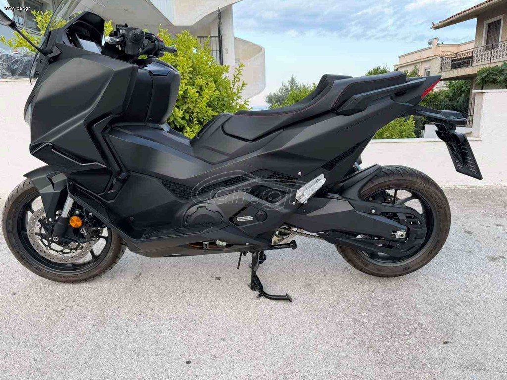 Honda Forza 750 2025 NSS750