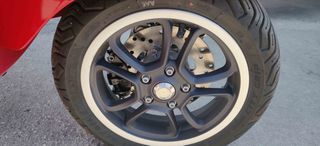 Vespa GTS 300 2024 GTS 300-thumb-3