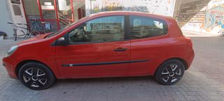 Renault Clio 2005-thumb-5