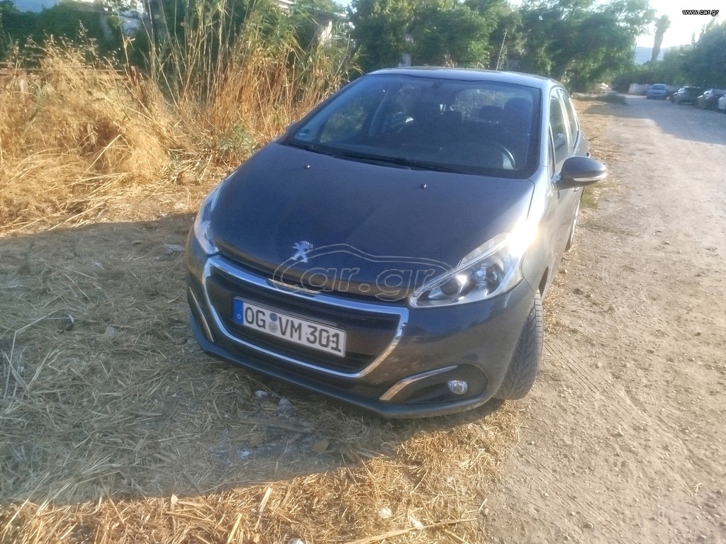 Peugeot 208 2015 5θ
