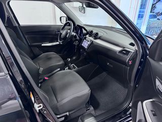 Suzuki Swift 2021 4+4 FULL EXTRA-thumb-2