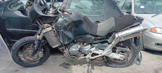 Honda Varadero 2002-thumb-2