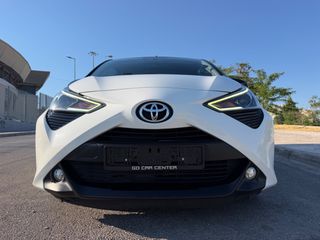 Toyota Aygo 2018 X play. Automatic. Keyless go.-thumb-22