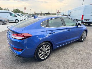 Hyundai i 30 2019 FASTBACK 1.6 Diesel Camera/Clima/Lane assist Full Extra-thumb-14