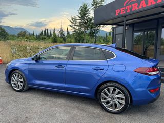 Hyundai i 30 2019 FASTBACK 1.6 Diesel Camera/Clima/Lane assist Full Extra-thumb-22