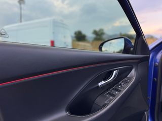 Hyundai i 30 2019 FASTBACK 1.6 Diesel Camera/Clima/Lane assist Full Extra-thumb-25
