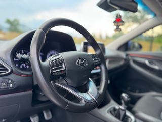 Hyundai i 30 2019 FASTBACK 1.6 Diesel Camera/Clima/Lane assist Full Extra-thumb-27