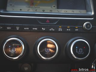 Jaguar E-Pace 2018 2.0D 180HP R-DYNAMIC HSE AUTO 4WD-thumb-26