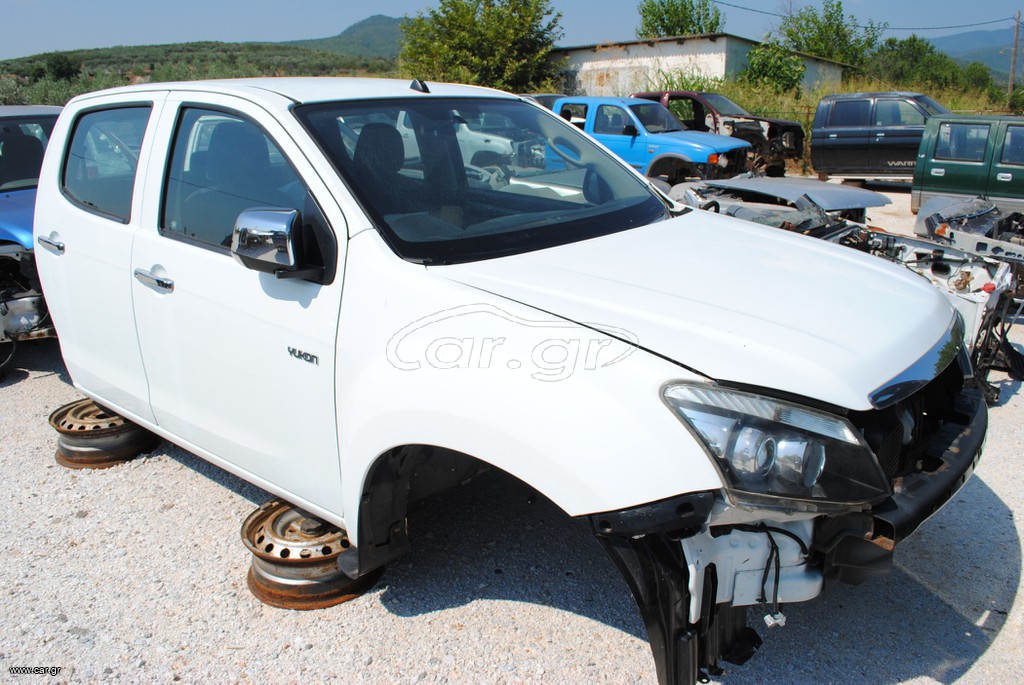 ΚΑΜΠΙΝΑ ISUZU D-MAX