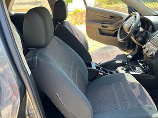 Kia Ceed / cee'd 2009-thumb-6