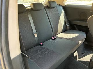 Kia Ceed / cee'd 2009-thumb-7