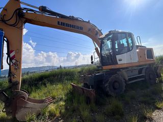 Εκσκαφέας Με Λάστιχα Liebherr 2012 A 920-thumb-2