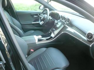 Mercedes-Benz C 300 2023 AMG LINE PLUG IN HYBRID-thumb-9