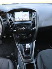 Ford Focus 2017 1.0 ecoboost ST-LINE-thumb-16