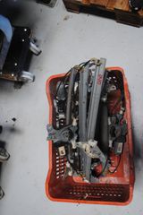 ΓΡΥΛΟΙ ΠΑΡΑΘΥΡΩΝ NISSAN D40
