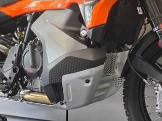 KTM 790 Adventure 2026 + Quickshifter-thumb-2