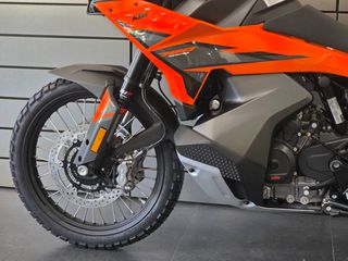 KTM 790 Adventure 2026 + Quickshifter-thumb-4