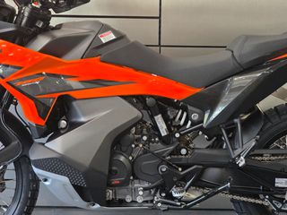 KTM 790 Adventure 2026 + Quickshifter-thumb-5