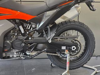 KTM 790 Adventure 2026 + Quickshifter-thumb-6