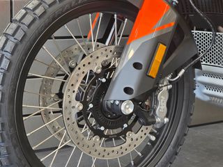 KTM 790 Adventure 2026 + Quickshifter-thumb-13