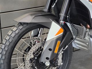 KTM 790 Adventure 2026 + Quickshifter-thumb-19