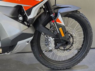KTM 790 Adventure 2026 + Quickshifter-thumb-28
