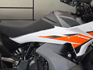 KTM 790 Adventure 2026 + Quickshifter-thumb-31