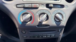Toyota Yaris 2002 1.5 TS-thumb-13