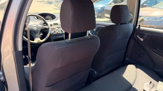 Toyota Yaris 2002 1.5 TS-thumb-20