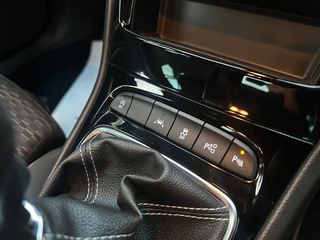 Opel Astra 2019 GS LINE 145HP ILUX LED-thumb-32