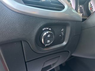 Opel Astra 2019 GS LINE 145HP ILUX LED-thumb-23