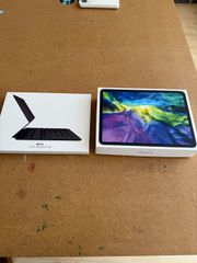Apple Ipad Pro 11-inch (2nd Generation) wi fi + Ipad smart keyboard Folio