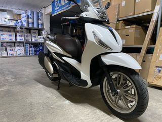 Piaggio Beverly 400 2021 ΚΑΤΑΣΤΑΣΗ ΚΑΙΝΟΥΡΙΟΥ