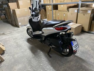 Piaggio Beverly 400 2021 ΚΑΤΑΣΤΑΣΗ ΚΑΙΝΟΥΡΙΟΥ-thumb-8
