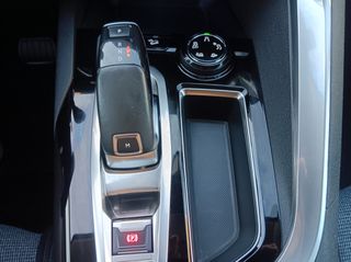 Peugeot 3008 2019 ALLURE Grip control-thumb-26