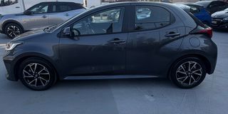 Toyota Yaris 2023-thumb-5