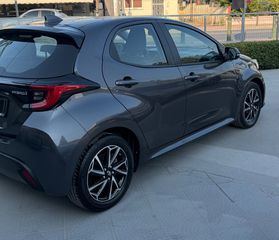 Toyota Yaris 2023-thumb-13
