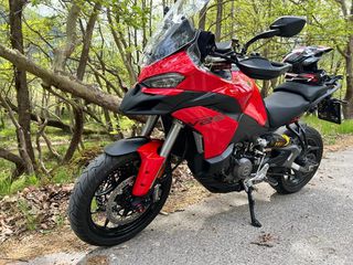 Ducati Multistrada V2 S 2025